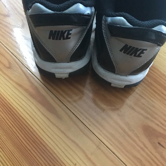 Nike football cleats - Picture 3 of 5